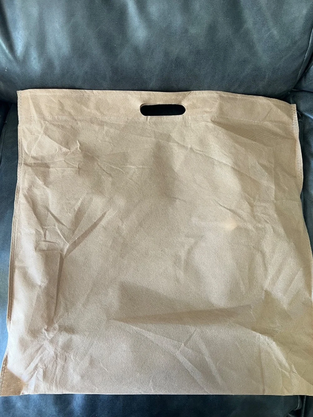 Handbag - Picture 6 of 6